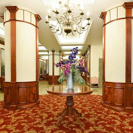 Hotel Belvedere Braila Bagian luar foto