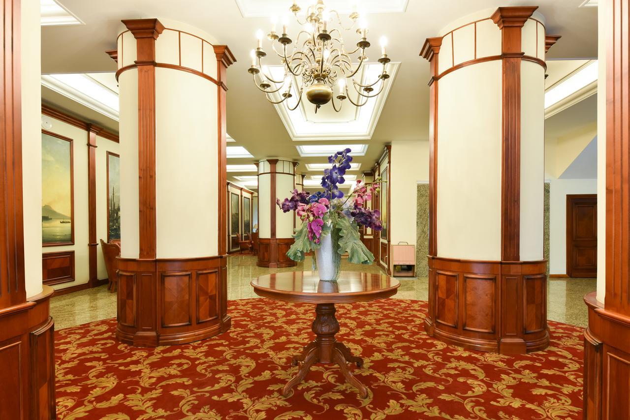Hotel Belvedere Braila Bagian luar foto