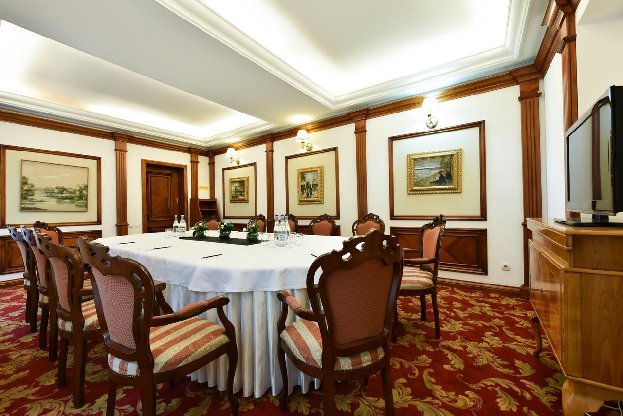 Hotel Belvedere Braila Bagian luar foto