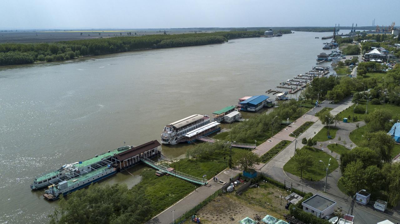 Hotel Belvedere Braila Bagian luar foto