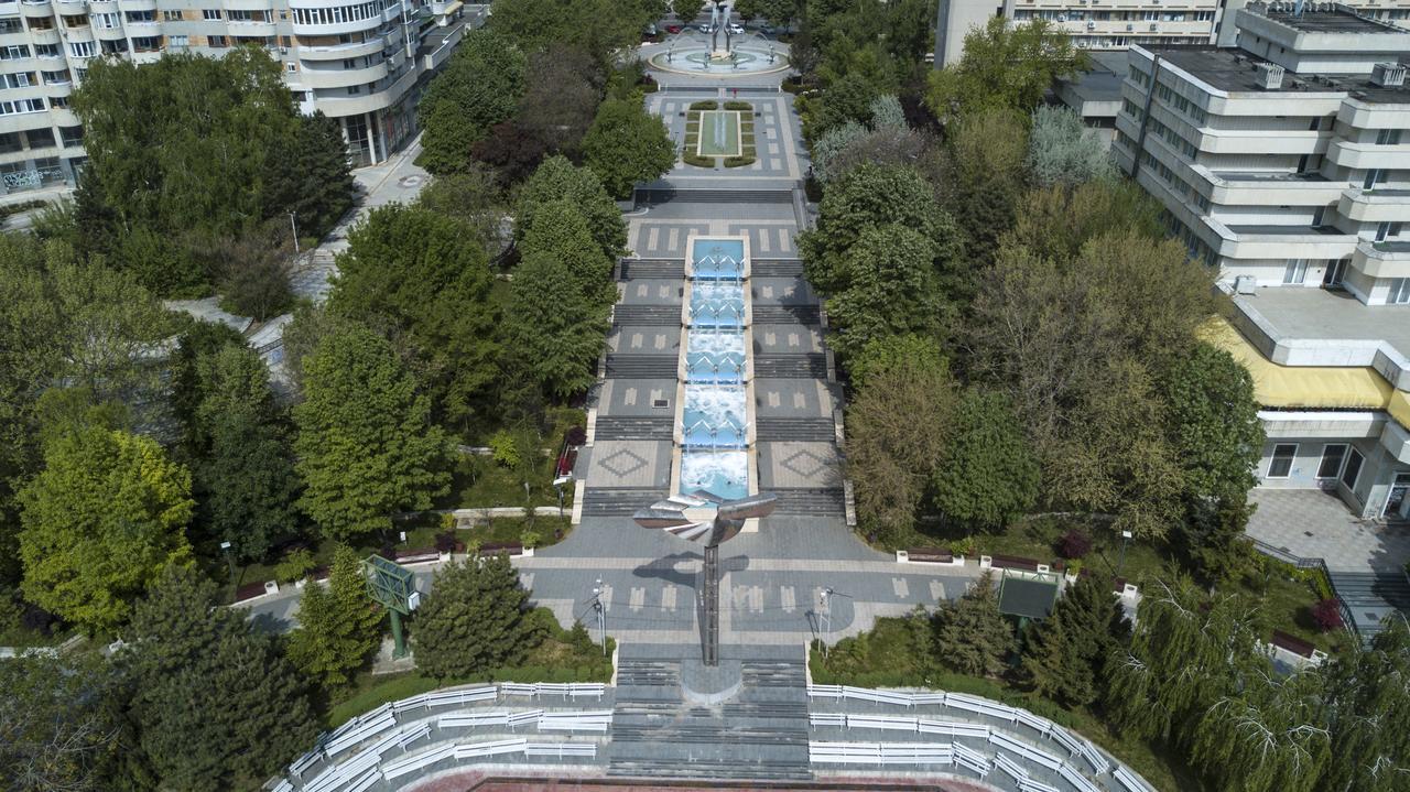 Hotel Belvedere Braila Bagian luar foto